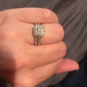 Size 7 wedding ring with band.